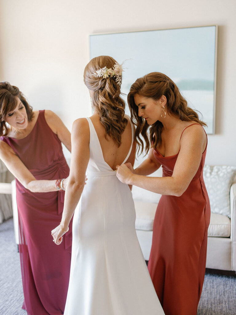 Moroccan Star Beach Wedding with Cinnamon Bridesmaid Dresses ⋆ Ruffled